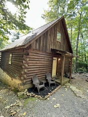 Cabin #1 - Fantasy Hideaway