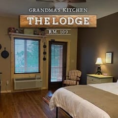 #109 LODGE Room - Grandmas Kitchen