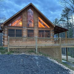 Happy Mountain Cabin