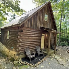 Cabin #1 - Fantasy Hideaway