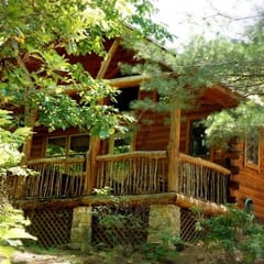 Cabin #6 - Laurel Haven