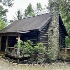 Cabin #3 - Honey Pot