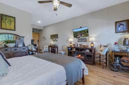 #102 LODGE Room -  Farmers Market