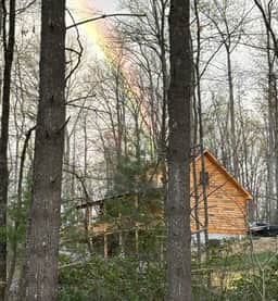 Happy Mountain Cabin