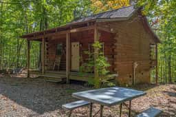 Cabin #7 - Snuggle Den