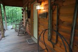 Cabin #7 - Snuggle Den
