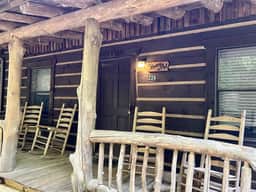 Cabin #3 - Honey Pot