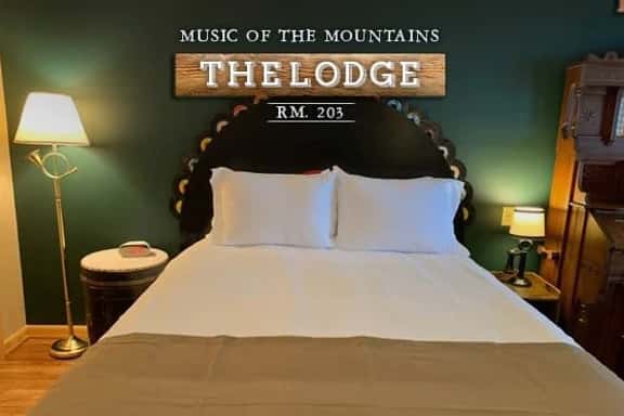 #203 LODGE Room - Music of the Mountains - Image 1