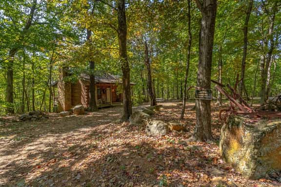 Cabin #7 - Snuggle Den - Image 1