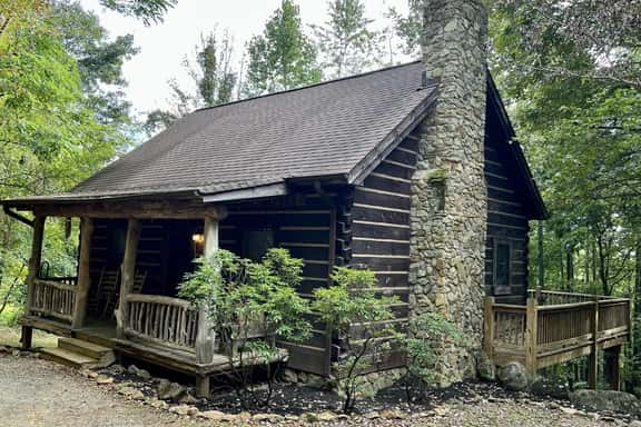 Cabin #3 - Honey Pot - Image 1