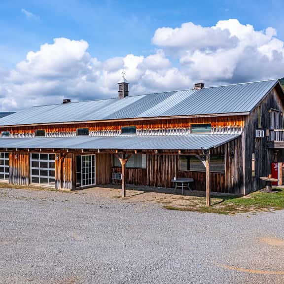 Lydia's Barn - Image 1