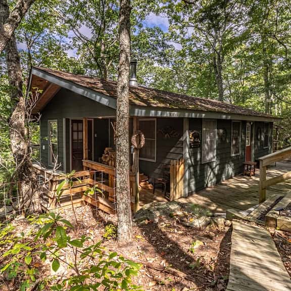 Bear Paw Cottage - Image 1