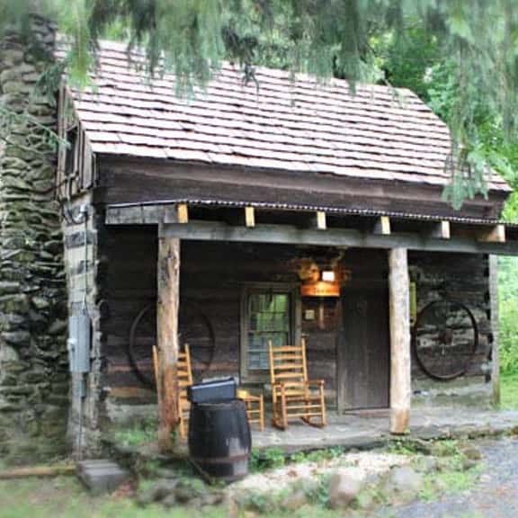 The Old Dam Cabin - Image 1