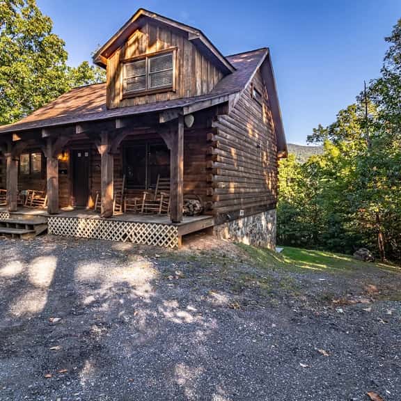 Cabin #10 - Our Mountain Cabin - Image 1