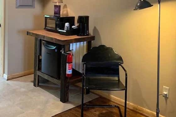 #107 LODGE Room - Filling Station