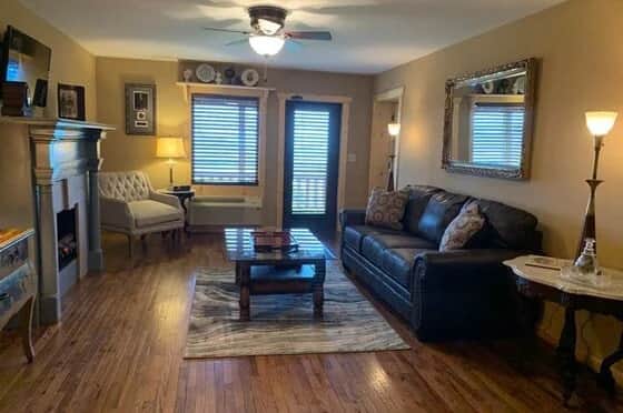 #205 LODGE Room - Presidential Suite