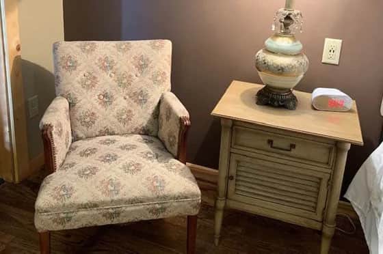 #206 LODGE Room - First Lady