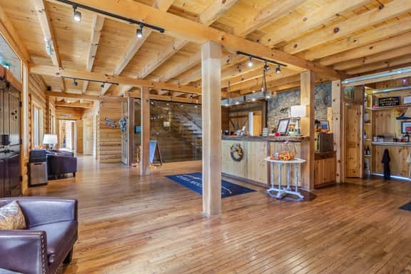 Lodge Event Hall - Image 5