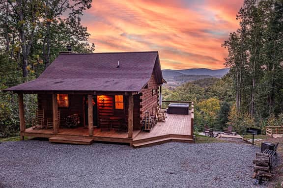 Mountain View Hideaway - Image 2