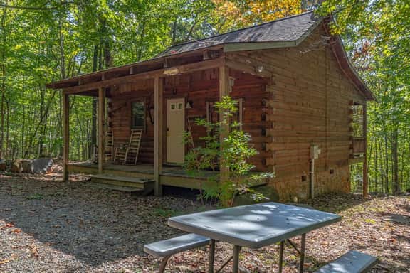 Cabin #7 - Snuggle Den