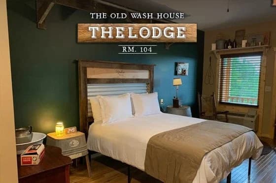 #104 LODGE Room Old Wash House