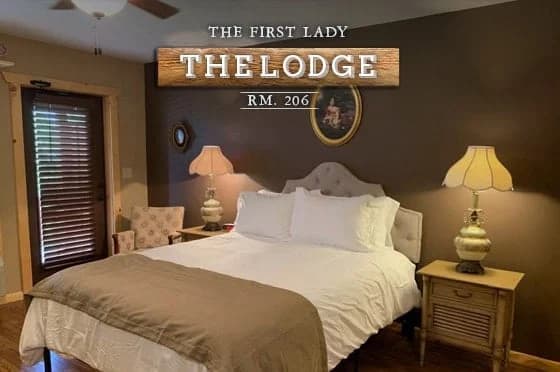 #206 LODGE Room - First Lady